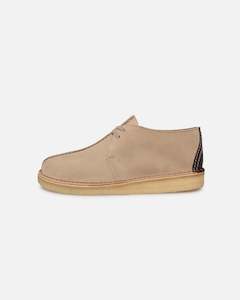 Clarks Originals: Clarks Originals Desert Trek Sand