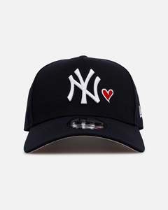Womens Sale Headwear: New Era New York Yankees 'Team Color Hearts' 9FORTY A-Frame Snapback Navy