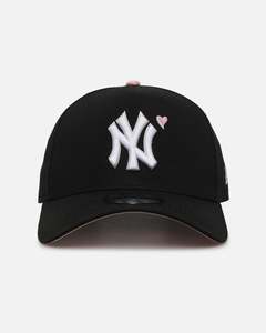 Womens Sale Headwear: New Era New York Yankees 'Pink Satin Hearts 2.0' 9FORTY A-Frame Snapback Black/Pink
