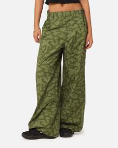 Womens Jordan: Jordan Women's Heavyweight Chicago Pants Sky J Light Olive