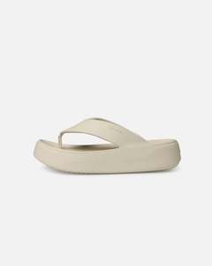 Crocs Women's Getaway Platform Flip Stucco