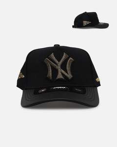Pro Standard New York Yankees 'Gold Twist' Pro Pinch Strapback Black/Gold