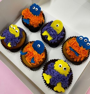 Sweet Treats: Cookie Monster Cupcakes!!