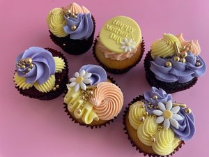 Mothers Day Cupcakes Decorating Class