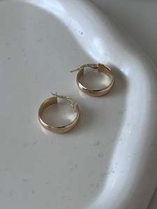 Earrings: Classic Hoop Earrings 17mm