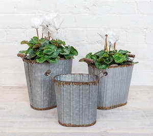 Iron Farmhouse Oval Planters - Three sizes