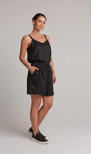 Eb Ive: Studio Short | Ebony