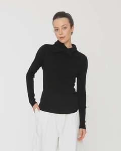 Tops: Faye Top | Black