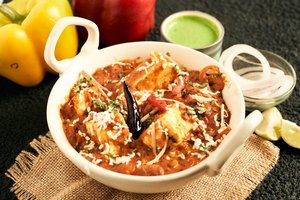 Products: Paneer Lababdar