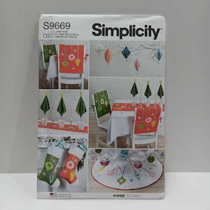 S9669 Christmas Decorations