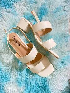 Curvy Soles: Curvy Soles Ivana - Wide Fit Womens Block Heels