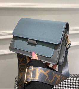 Curvy Plus Missy - Shoulder Bag