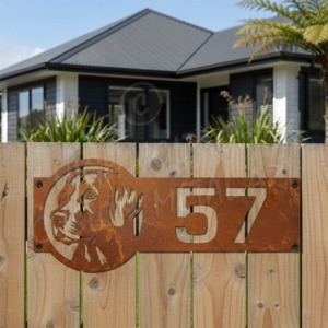 labrador street number sign