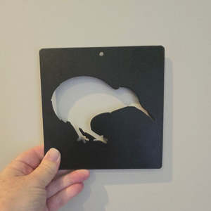 Birds: kiwi - matt black