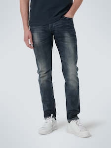 N712 Tapered Jean: Grey Denim