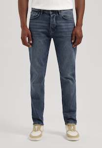 Dst Aw25: Gent D Jean: Snow Pecks