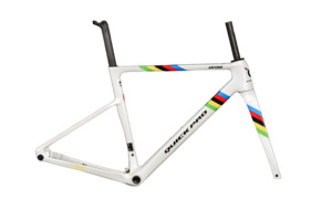 Frames: QUICK PRO AR:ONE - Frame & Cockpit Package