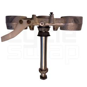 Suspension: SUZUKI LOWER TRIPLE CLAMP 2000 RM-125 #020