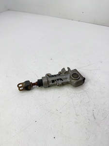 Kx450: 2011-2018 Kawasaki KX250F KX450F OEM Rear Brake Master Cylinder#179