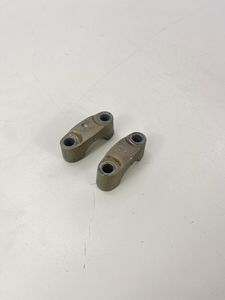 Yz250: Yamaha Yz250 2010 Top Bar Clamp Caps
