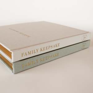 Family Keepsake: Hold The Moments