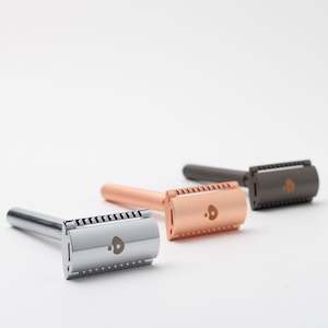 Essentials: Daily Razor