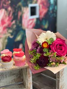 Small Blooms & Treats Bundle