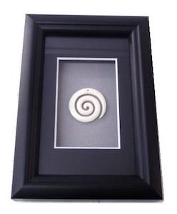 Products: TFB 33 - Dale Borland Souvenirs