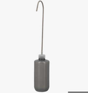 Gardening: Watering aid for hanging plants