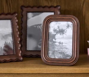 French Country Collections: French Country Chestnut Ribbed Photo Frame 4x6
