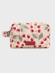 Home Lifestyle: Nice Things Samoa Flowers Print Toiletry Bag
