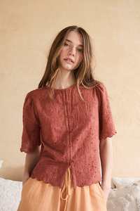 Indi Cold: Indi & Cold Scallop Details Blouse Terracotta