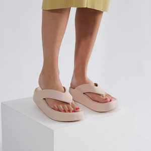 Crocs Getaway Platform Filp Sandal Quartz