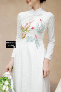 Elegant White Brocade Bridal Ao Dai with Phoenix Collar and Pearl Edges