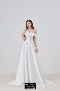 Court Train Wedding Dresses: Elegant Satin Corset Lace Off-Shoulder Wedding Dress with Pearl Straps