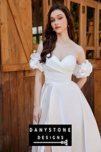 Sweetheart: Pleated Strapless Wedding Dress with Loose Floral Sleeves