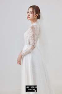 Illusion Neck Wedding Dresses: Queen Collar Lace Dress with Mesh Parts
