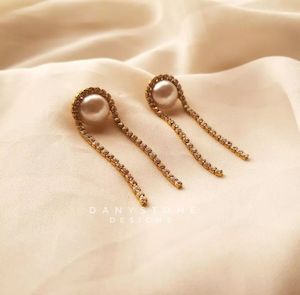Handmade Jewelry: A Minimal Handcrafted Pearl Earrings Using Rhinestones