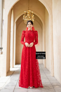 Vietnamese Wedding Dress: Luxurious Red Lace Bridal Ao Dai with Pearls