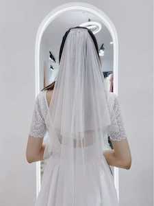 Delicate Double-Layer Veil with Subtle Sparkle