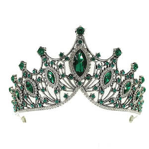 Brides Crown: Regal Red & Green Jeweled Bridal Crown - Vintage Elegance