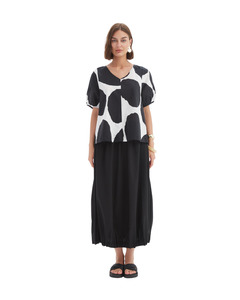 Tirelli V-Neck Bishop Sleeve Poplin Top 24a3521 - Black/White Spot