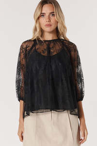 H L: Fate+Becker Odyssey Lace Blouse 17601TKFA - Black