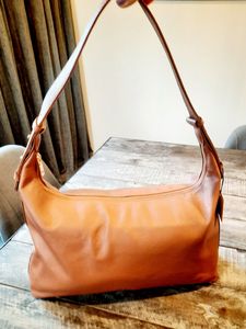 Pippa Delhi Hobo Leather Bag - Cinnamon