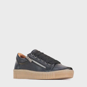 Eos Shoes: EOS Joyce Lace up Nero Leather sneakers