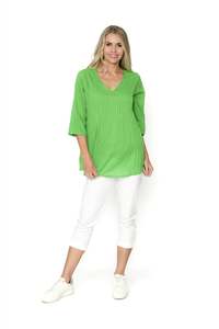 One Summer: One summer Evie Pleated Top with 3/4 Sleeve Dw115H - Parrot