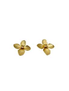 Classic Elegance: Wildflower Stud Earrings