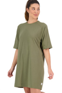 Dress: SWANNDRI Danbury Dress