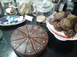 Products: Small Chocolate Cake – dangerous chocolate