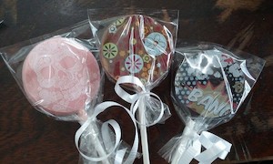 Products: Printed Lollipop – dangerous chocolate